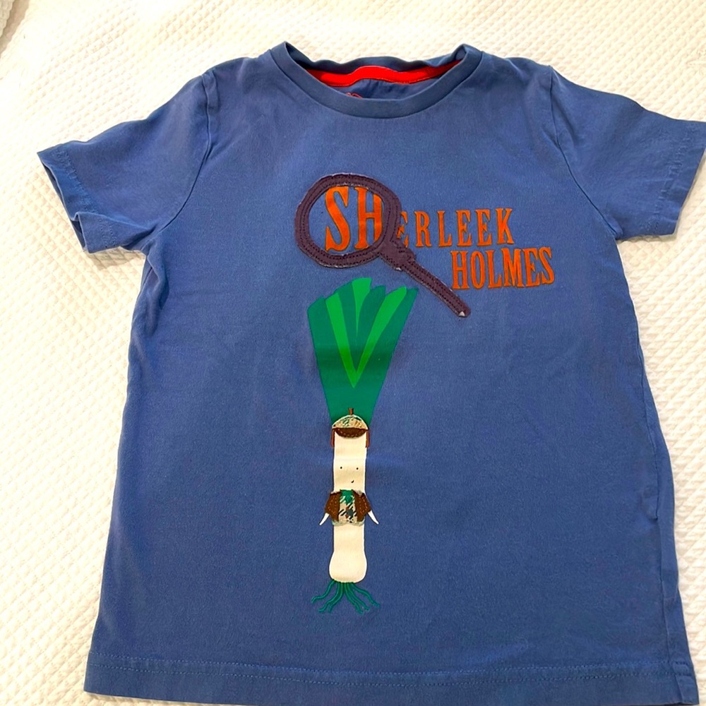 Mini Boden Short Sleeve T-shirt - Size 5/6 years old